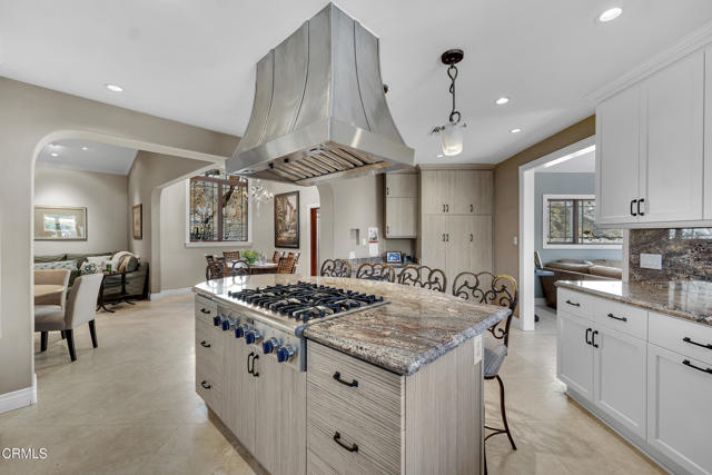 9999 Wornom Avenue, Sunland CA: https://media.crmls.org/mediaz/3e9b940a-648d-4b9f-bbfa-4f85444f17ef.jpg