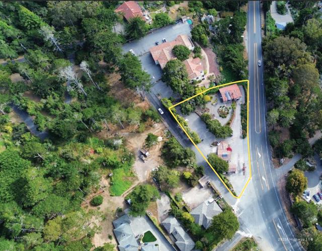 29251 Highway 1, Carmel CA: https://media.crmls.org/mediaz/3e9b9549-dcf6-45db-a9ff-bf38667a98c7.jpg