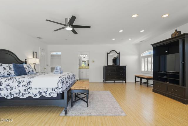 2036 Pierpont Boulevard, Ventura CA: https://media.crmls.org/mediaz/3e9be250-427e-4d64-b1be-86f8fe8d70b6.jpg
