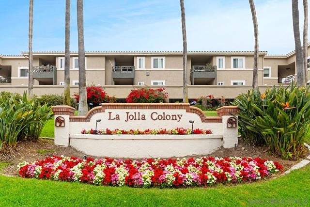 7455 Charmant Dr, San Diego CA: https://media.crmls.org/mediaz/3e9c0744-d207-4b68-8a65-1d9f12055c0f.jpg