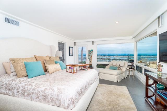 Detail Gallery Image 25 of 41 For 621 San Elijo St, San Diego,  CA 92106 - 4 Beds | 5/2 Baths