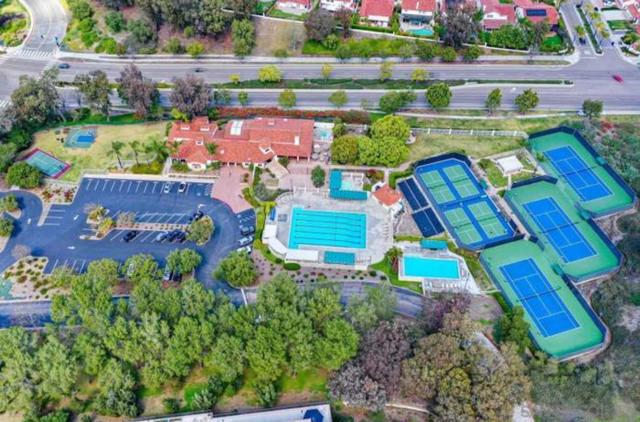 15852 Caminito Cercado, San Diego CA: https://media.crmls.org/mediaz/3e9c9a15-5771-4078-a530-8d799010352c.jpg