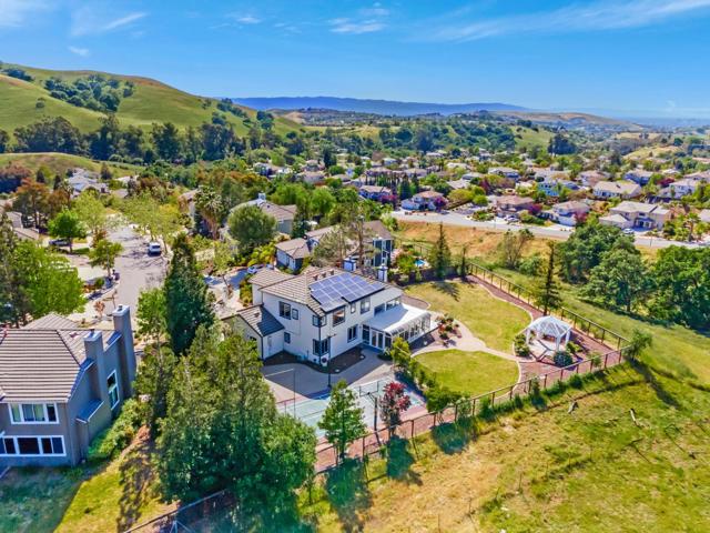 3163 Hawkcrest Circle, San Jose CA: https://media.crmls.org/mediaz/3e9d1ec3-5c13-48ec-bc1f-e7bcd29e119c.jpg
