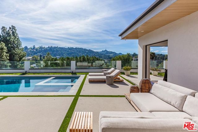 11288 Dona Lisa Drive photo 3