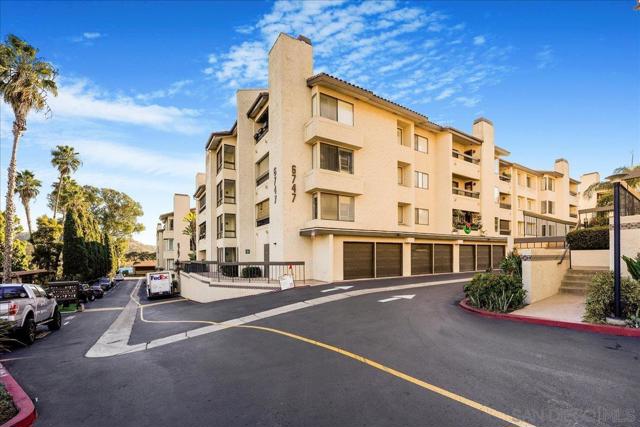 6747 Friars Rd, San Diego, California 92108, 3 Bedrooms Bedrooms, ,2 BathroomsBathrooms,Condominium,For Sale,Friars Rd,240027709SD