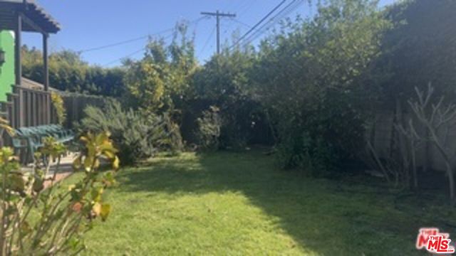 1903 S Westgate Avenue, Los Angeles CA: https://media.crmls.org/mediaz/3e9dd941-2a28-4bf0-9cc3-05f91c2acb58.jpg