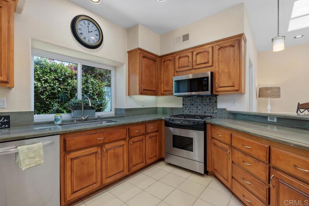 4976 Lamia Way - photo 11