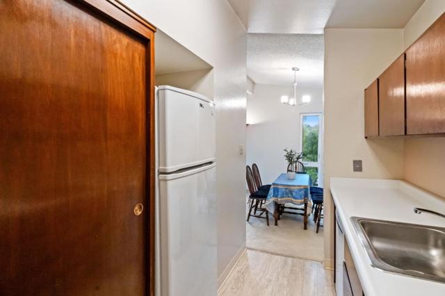 4289 George Avenue, San Mateo CA: https://media.crmls.org/mediaz/3e9e1b73-8296-4b84-929e-9b5318b54331.jpg