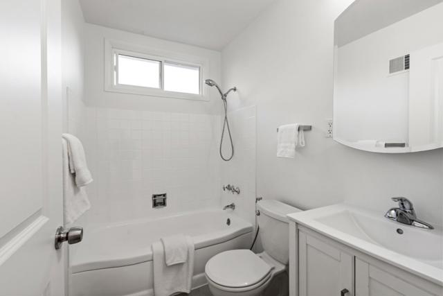 839 Banbury Lane, Millbrae CA: https://media.crmls.org/mediaz/3e9f7819-2cfb-4cc9-9901-e8ac002154ff.jpg