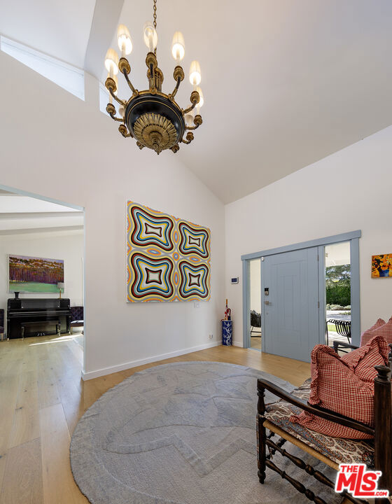 608 Stone Meadow Lane, Santa Barbara CA: https://media.crmls.org/mediaz/3e9f89c0-48f6-4b0d-bbe0-290af82ab794.jpg