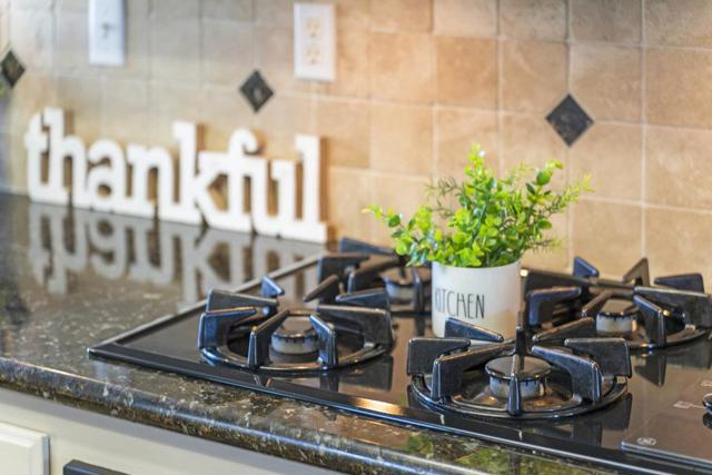 2230 Ventana Court, Hollister CA: https://media.crmls.org/mediaz/3ea00dff-6099-4910-8cb7-5ac262d92d61.jpg