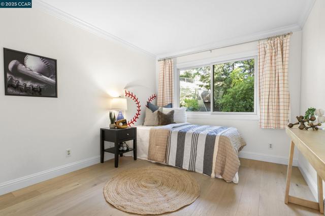 120 Heritage Oaks Pl, Alamo CA: https://media.crmls.org/mediaz/3ea02908-b5d5-418e-8d43-f9de46e102b6.jpg
