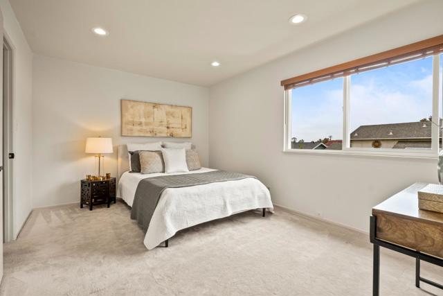 1 Le Havre Place, Half Moon Bay CA: https://media.crmls.org/mediaz/3ea02b22-0932-4e2f-9942-4b306bcd7143.jpg