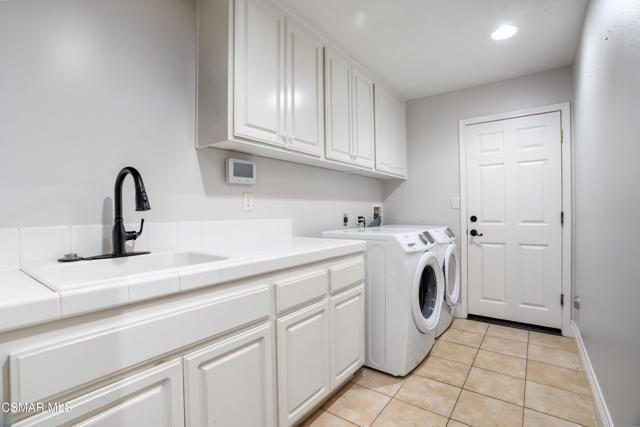 5302 Via Jacinto, Newbury Park CA: https://media.crmls.org/mediaz/3ea114c8-cb43-4115-a7f8-0fc215bc0ae1.jpg