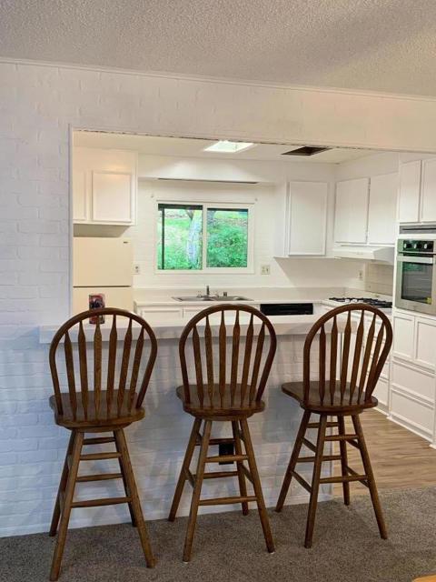 17580 Pond Derosa Lane, Prunedale CA: https://media.crmls.org/mediaz/3ea16c88-00ae-4db8-8de8-bc5ca8ef3638.jpg