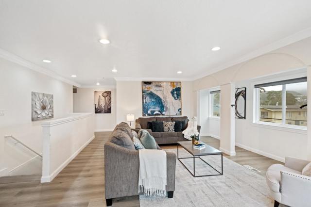 301 Channing Way, Pacifica CA: https://media.crmls.org/mediaz/3ea25dec-eec7-4fc2-bd35-9051e473587c.jpg