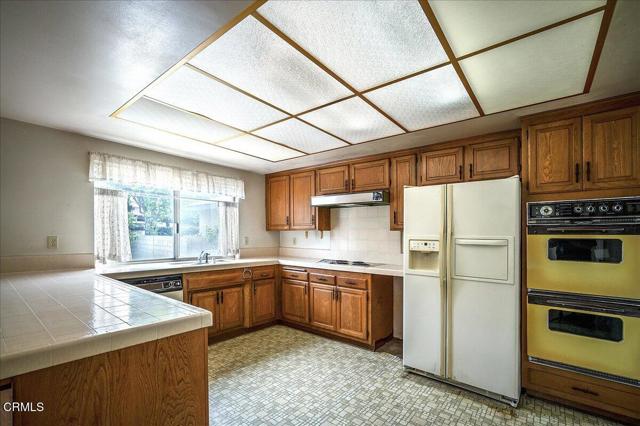 15722 Dawson Lane, Huntington Beach CA: https://media.crmls.org/mediaz/3ea29ffa-94f5-4b71-98d3-9a4ce800e961.jpg