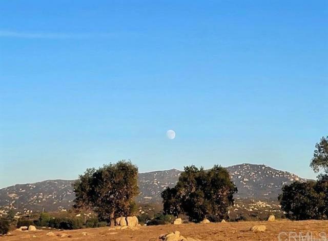 Detail Gallery Image 19 of 24 For 1524 Potrero Cir, Potrero,  CA 91963 - 2 Beds | 1 Baths