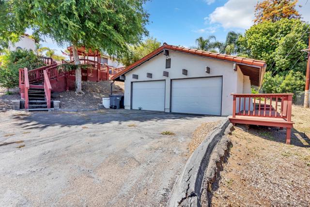 Image 37 of 40 For 11138 Pinehurst Drive