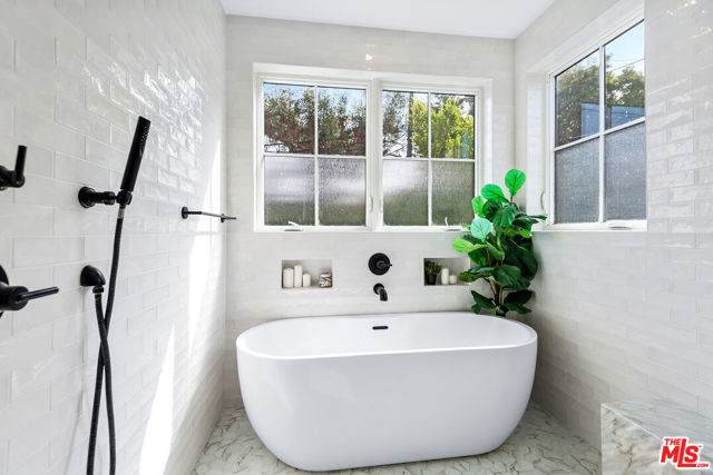 7614 Truxton Avenue, Los Angeles CA: https://media.crmls.org/mediaz/3ea3976a-24d9-4935-9c6b-5e6788231eff.jpg