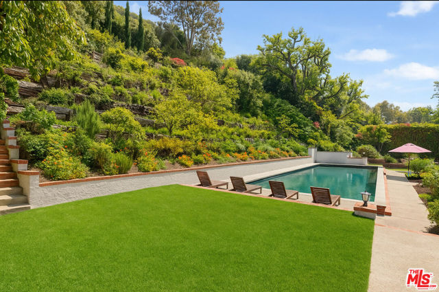 Drew Fenton | 1060 Chantilly Road Los Angeles CA | MLS: 7138387