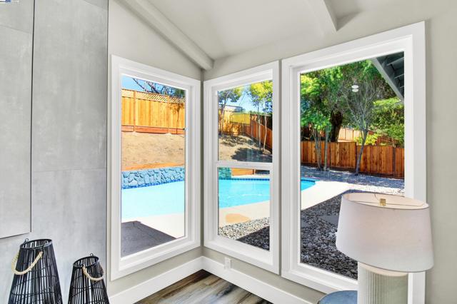 3613 perada dr, Walnut Creek CA: https://media.crmls.org/mediaz/3ea5fb0d-964d-4ae5-9fa5-99f3d87b7a9b.jpg