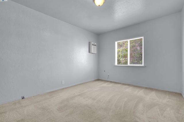 378 Park St, San Leandro CA: https://media.crmls.org/mediaz/3ea74daf-1fdf-4eaa-afd7-3458b2cbc7b9.jpg