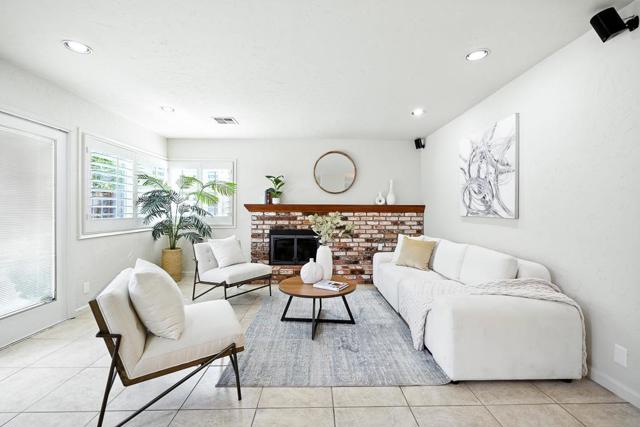 3484 Clover Oak Drive, San Jose CA: https://media.crmls.org/mediaz/3ea7c414-f5a0-4e79-92cd-9f6fa1ce2ead.jpg
