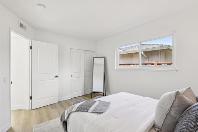 613 Pilgrim Drive, Foster City CA: https://media.crmls.org/mediaz/3ea83567-8831-4db8-95a0-49dca691c748.jpg