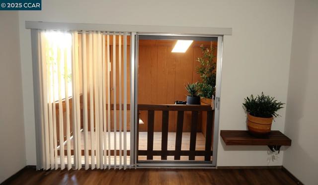 810 Oak Grove Rd, Concord CA: https://media.crmls.org/mediaz/3ea89e27-1394-4b81-9448-3b349abea3a9.jpg