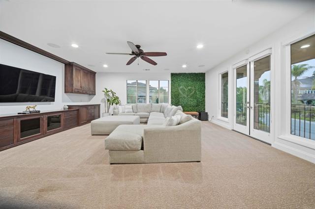2914 Morning Creek Road, Chula Vista CA: https://media.crmls.org/mediaz/3ea8bd93-48c5-4e47-b3a9-895dd630cae6.jpg