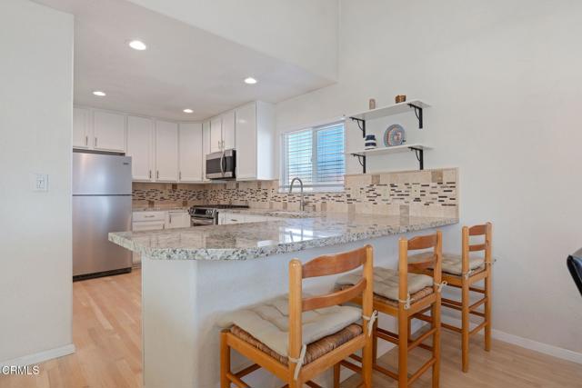 Detail Gallery Image 11 of 29 For 5125 W Wooley Rd #5,  Oxnard,  CA 93035 - 2 Beds | 2 Baths
