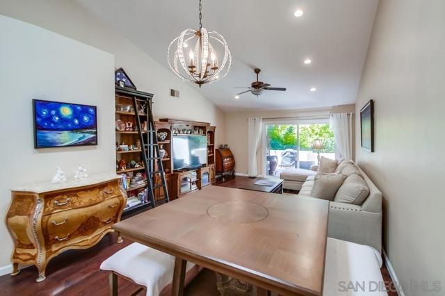 17832 Avenida Cordillera, San Diego CA: https://media.crmls.org/mediaz/3ea935cf-ab2c-4498-af72-dd24d8e88cf6.jpg