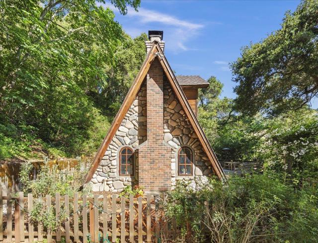 65 Hitchcock, Carmel Valley CA: https://media.crmls.org/mediaz/3ea9a923-a533-44db-ae7c-024ea29b1245.jpg