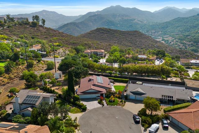 13837 Tam O Shanter Court, Poway CA: https://media.crmls.org/mediaz/3ea9e6c2-82fb-4d5f-975f-1e3e6ac30a6f.jpg