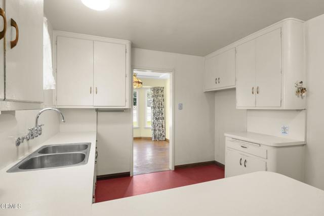 Detail Gallery Image 10 of 30 For 3662 Loma Vista Rd, Ventura,  CA 93003 - 3 Beds | 2 Baths