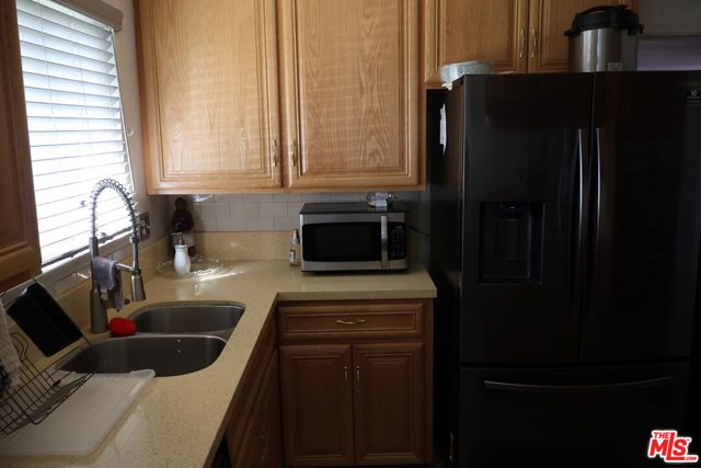 2918 Gladstone Street, Pomona CA: https://media.crmls.org/mediaz/3eabf51b-11b5-422b-a04e-3bdc888824e8.jpg