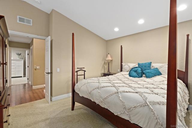 10421 Les Arbres Pl, San Diego CA: https://media.crmls.org/mediaz/3eacc151-785e-43e7-b295-72d23ebb858e.jpg
