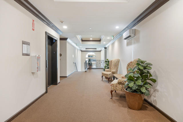 2108 Via Calderia, Palm Desert CA: https://media.crmls.org/mediaz/3eacf227-40c3-450e-8285-500a574dda3e.jpg