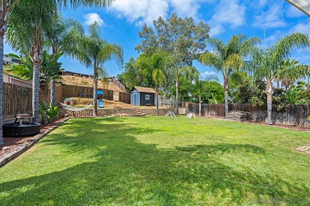 9126 Heatherdale St, Santee CA: https://media.crmls.org/mediaz/3ead1269-5482-494b-b88a-6cf01370198d.jpg