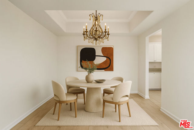 3401 S Bentley Avenue, Los Angeles CA: https://media.crmls.org/mediaz/3ead583c-a2f6-4a74-a120-d249a53db855.jpg