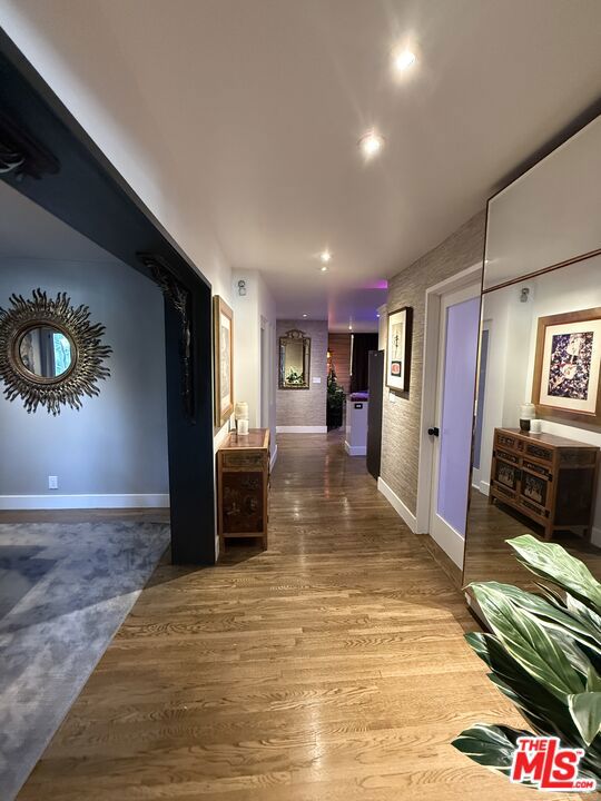 2066 GLENCOE Way, Los Angeles CA: https://media.crmls.org/mediaz/3ead7f84-289f-4815-b1be-7bab72791263.jpg