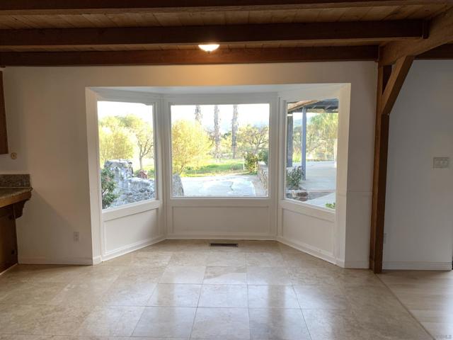 9109 Huntley Road, Fallbrook CA: https://media.crmls.org/mediaz/3eae4a4e-077b-44ef-bd84-7c89b6191228.jpg