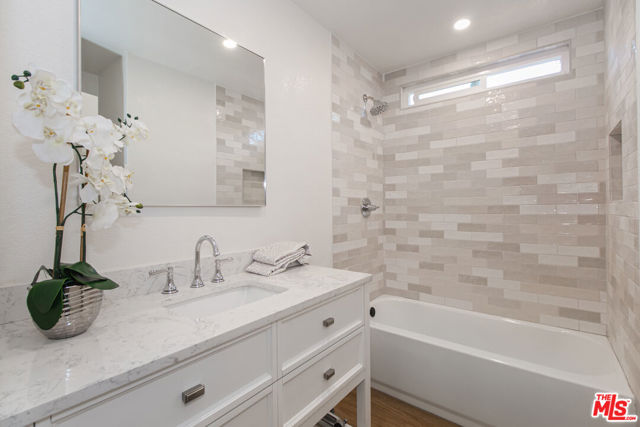 2593 Sunnydale Drive, Duarte CA: https://media.crmls.org/mediaz/3eafba05-f086-4195-b0dc-1906f666ee72.jpg