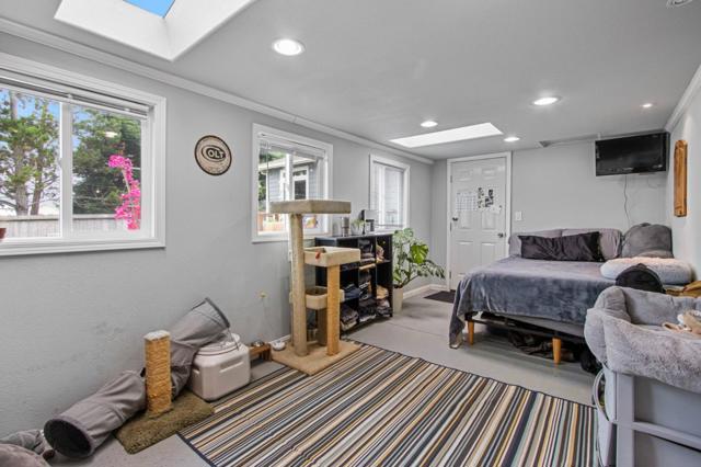 422 Montecito Avenue, El Granada CA: https://media.crmls.org/mediaz/3eaff9e2-73c9-44b3-8eb4-25ae93e7c378.jpg