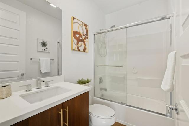 528 Odyssey Lane, Milpitas CA: https://media.crmls.org/mediaz/3eb0f59d-e640-413c-8acf-9faff4bf0e23.jpg