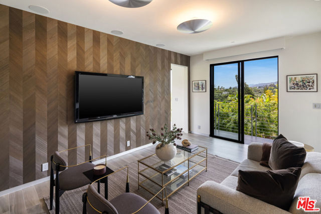 5751 Valley Oak Drive, Los Angeles CA: https://media.crmls.org/mediaz/3eb17e72-0cdd-460f-b687-a3533b98f1c1.jpg