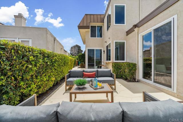 Detail Gallery Image 33 of 75 For 6525 Caminito Northland, La Jolla,  CA 92037 - 4 Beds | 3/1 Baths