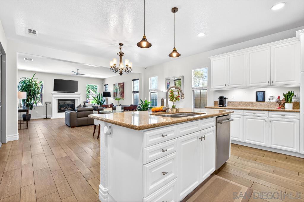 15744 Via Montenero - photo 10