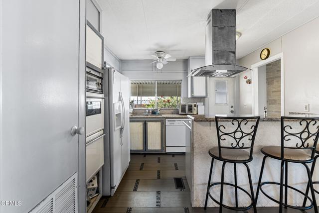 Detail Gallery Image 12 of 18 For 1550 Rory Ln #248,  Simi Valley,  CA 93063 - 2 Beds | 2 Baths